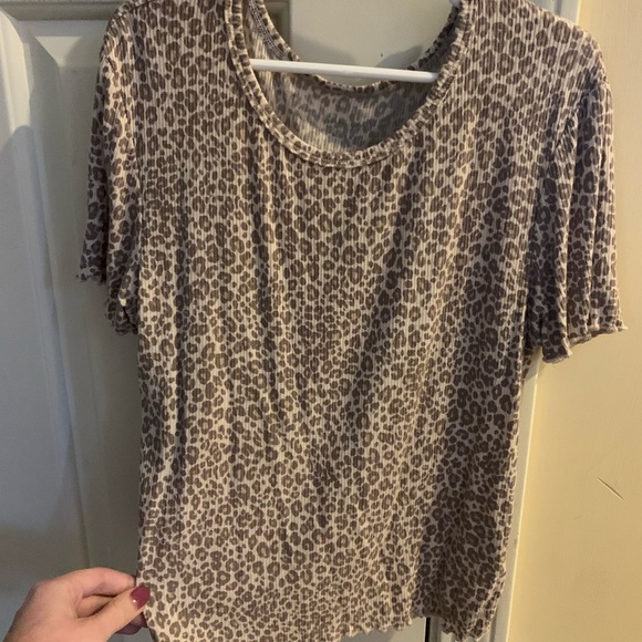 American Eagle Outfitters Tops - American Eagle Cheetah Soft and Sexy Tee